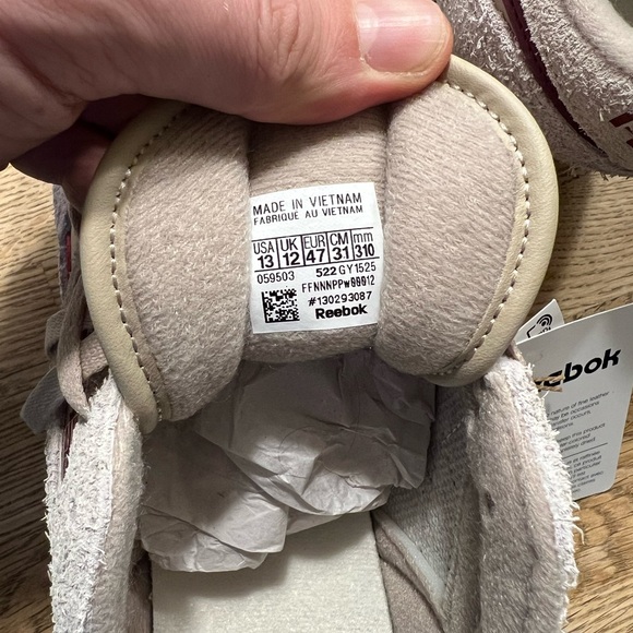 Reebok Men's Classic Leather Sneakers, Beige, Classic Burgundy Men’s  Size 13 - Picture 13 of 16